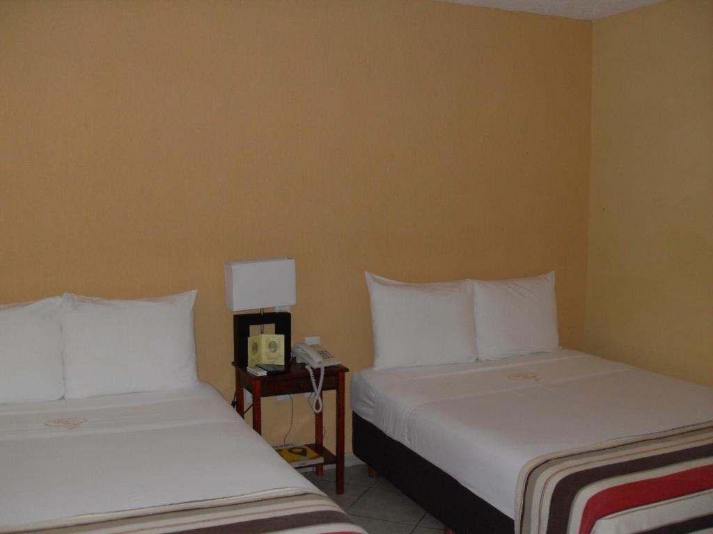 Madero Suites Coatzacoalcos Kamer foto